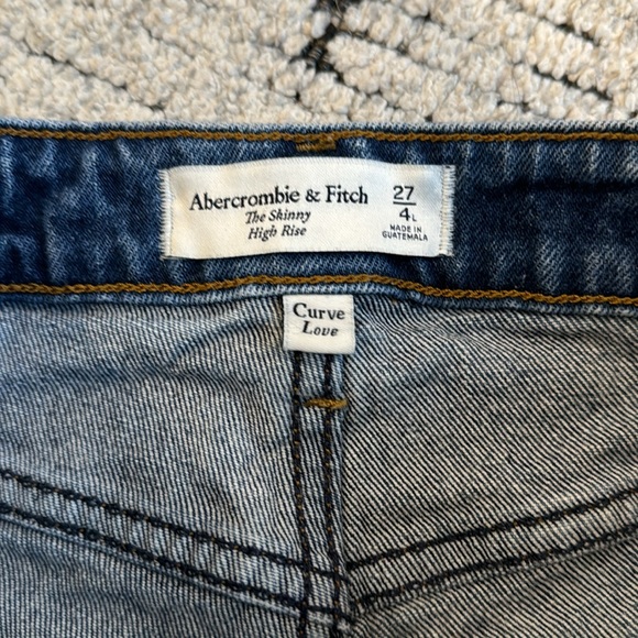 Abercrombie & Fitch Cutoff Denim Shorts Dark Wash 4 - Picture 3 of 5
